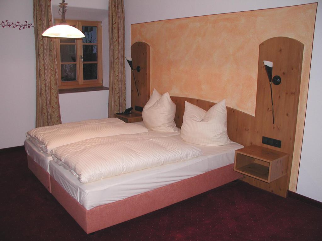 Hotel Alte Post Siegsdorf Room photo